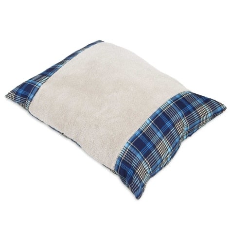 Petmate, Petmate Aspen Pet Plaid Pillow Bed